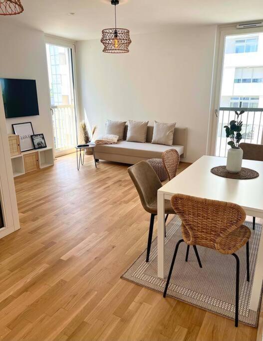 Donaublick Oasis: Stylische Wohnung Відень Екстер'єр фото