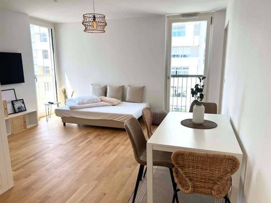 Donaublick Oasis: Stylische Wohnung Відень Екстер'єр фото