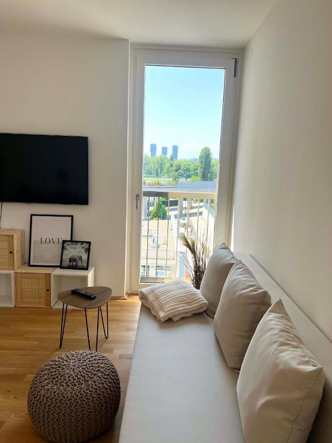 Donaublick Oasis: Stylische Wohnung Відень Екстер'єр фото