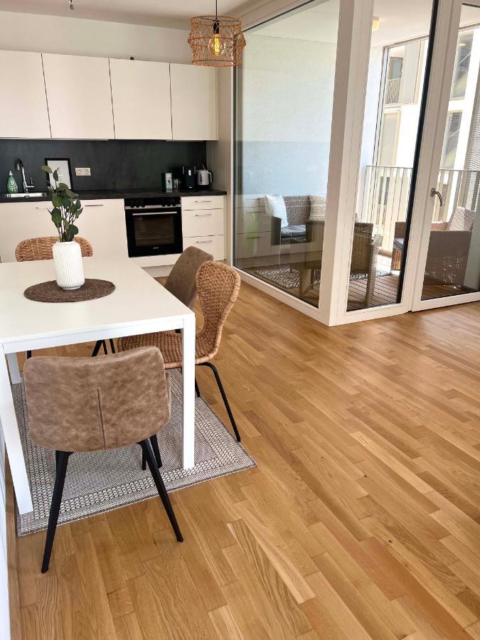 Donaublick Oasis: Stylische Wohnung Відень Екстер'єр фото